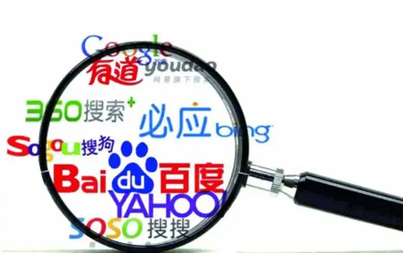 把金毛舔到生气的萨摩耶